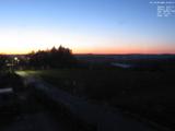 21 : 04