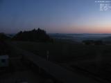 04 : 04