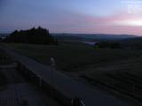 04 : 00
