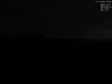 03 : 32