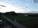 19 : 56