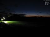 23 : 04