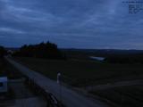 04 : 00