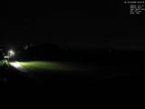 23 : 04