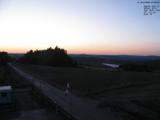 21 : 08