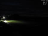 22 : 04