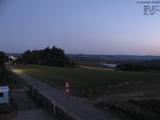 06 : 00