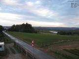 06 : 44