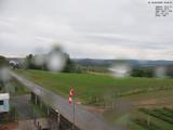 18 : 44
