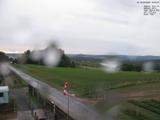19 : 04