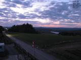 19 : 52