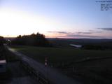 19 : 48