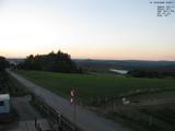 19 : 08