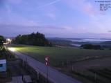 06 : 00