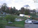 06 : 00