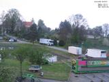 06 : 00