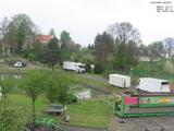 09 : 00