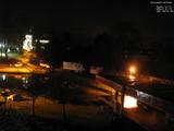 02 : 00