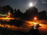 02 : 00
