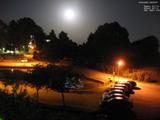 02 : 00
