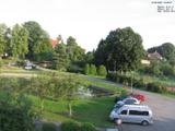19 : 08