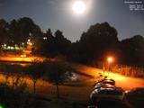 23 : 04