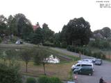 07 : 04