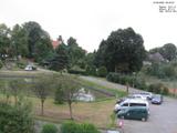 09 : 40