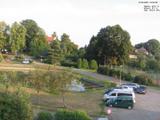 18 : 56