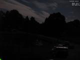 03 : 32