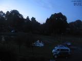 06 : 00