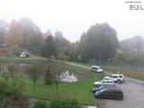 09 : 44