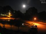 02 : 00