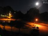 03 : 00