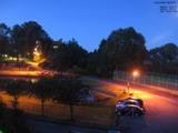 04 : 00