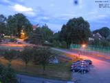 21 : 44