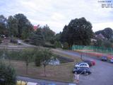 21 : 08