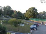 06 : 00