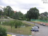 09 : 48