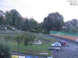 06 : 44