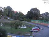 19 : 48