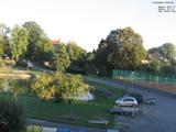 19 : 04