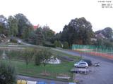 19 : 56