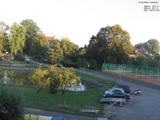 19 : 08