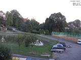 19 : 44