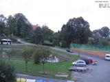 06 : 44