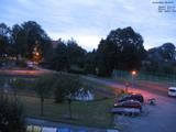 06 : 00