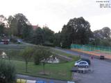 06 : 44
