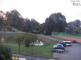 06 : 44