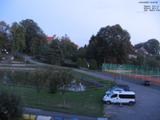 19 : 44